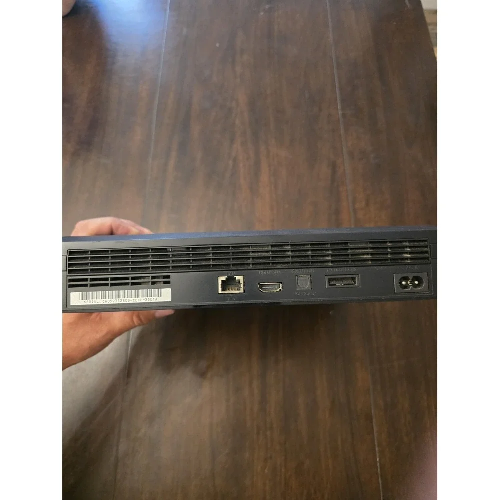 Sony Playstation 3 Slim Console‎ Bundle w/Controller And Game